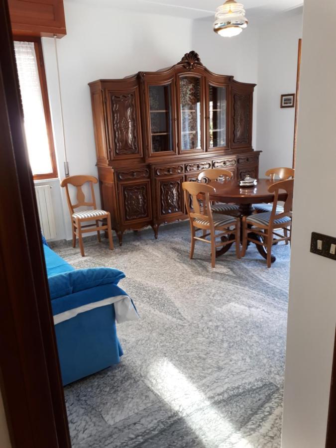 Casa Del Pescatore Apartment โมเนเลีย ภายนอก รูปภาพ