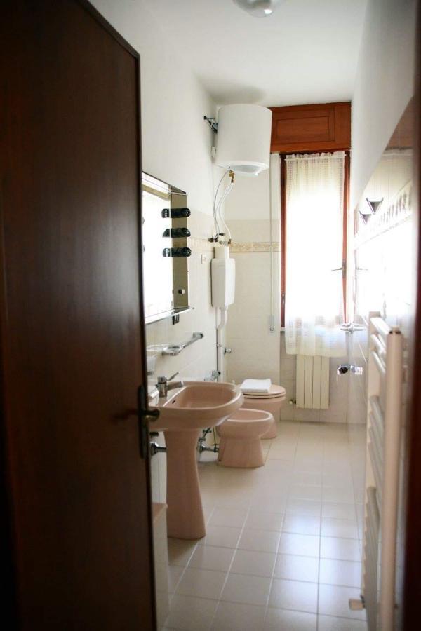 Casa Del Pescatore Apartment โมเนเลีย ภายนอก รูปภาพ