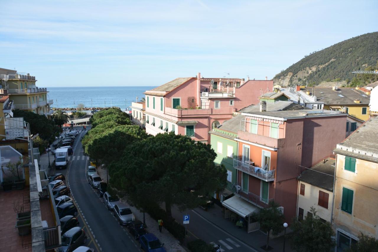 Casa Del Pescatore Apartment โมเนเลีย ภายนอก รูปภาพ